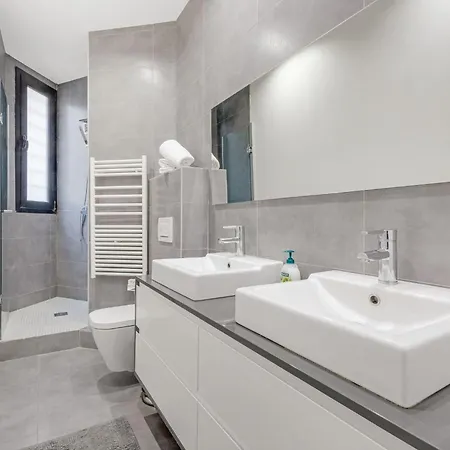 Blue Nights Sebastopol 110 Apartment Paris