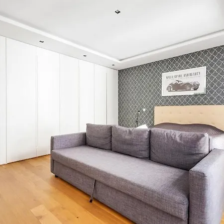 Blue Nights Sebastopol 110 Appartement *